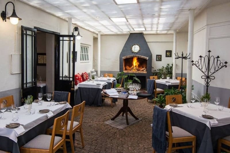 stellenbosch restaurants - lanzerac wine estate